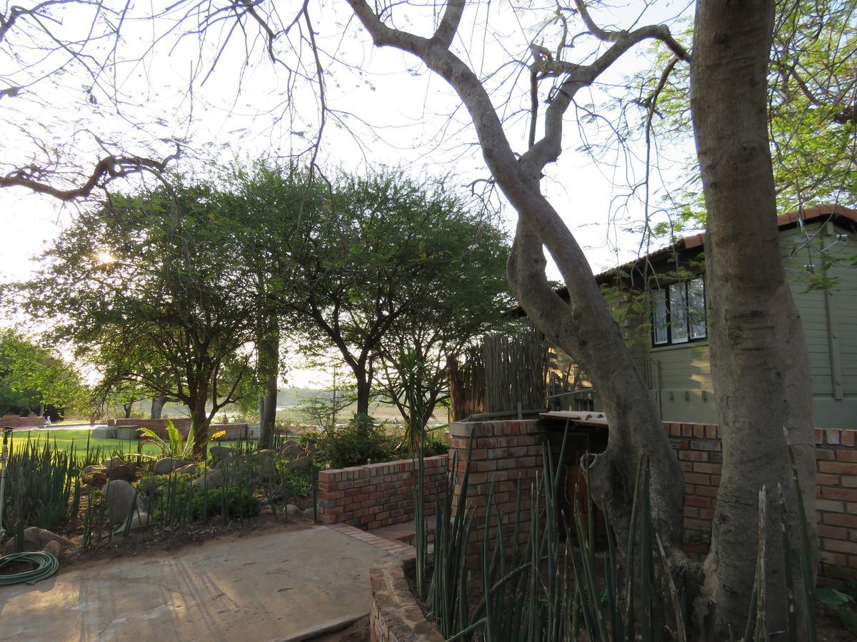 Villa Kruger View Tree House Marloth Park Esterno foto